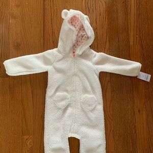 NWT CARTERS BUNTING OUTFIT. SUPER CUTE WHITE BEAR